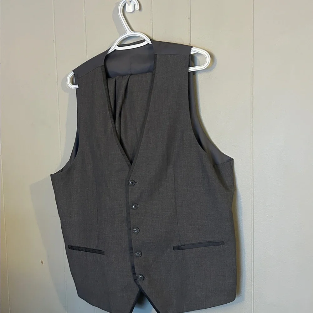 Ted Baker Gray 3-Piece Suit Blazer Vest Pants Men’s Tailored Set